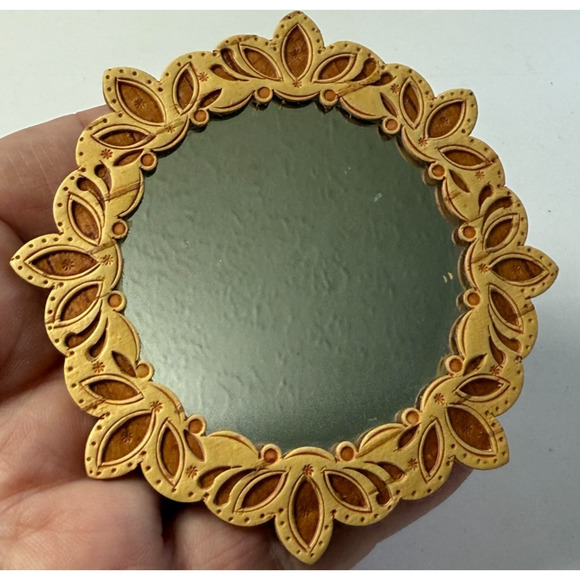 Vintage Handmade Russian Birch Wood Decorated Compact Mirror New Old Stock - Picture 4 of 4